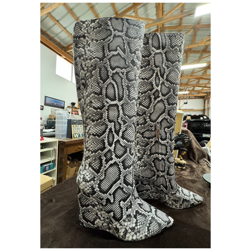 Michael Kors Snake embossed Leather knee high wedge boots size 9 & 10